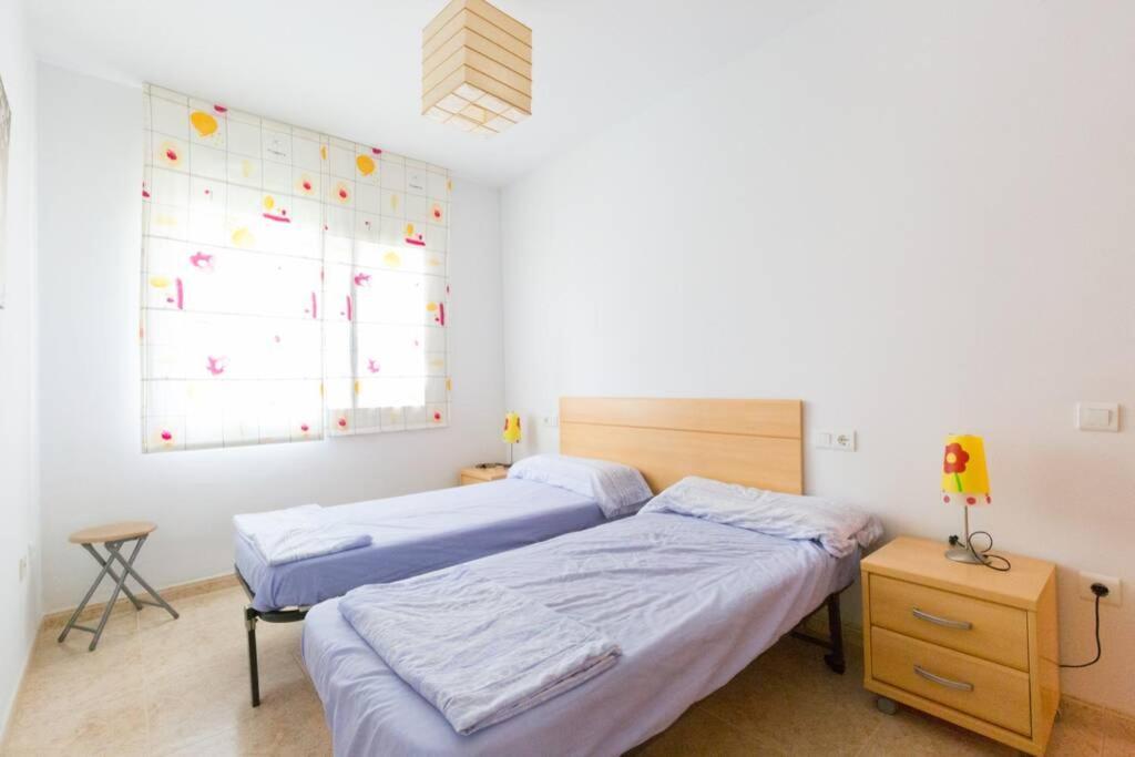 La Rapita - Apartamento De Dos Dormitorios Con Piscina Comunitaria Alcanar Exterior foto
