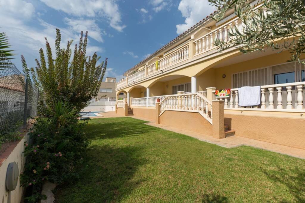 La Rapita - Apartamento De Dos Dormitorios Con Piscina Comunitaria Alcanar Exterior foto