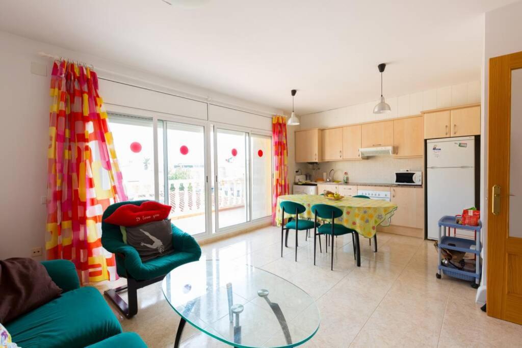 La Rapita - Apartamento De Dos Dormitorios Con Piscina Comunitaria Alcanar Exterior foto