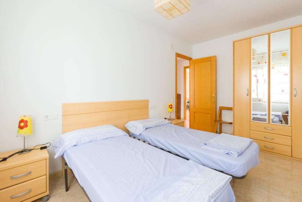 La Rapita - Apartamento De Dos Dormitorios Con Piscina Comunitaria Alcanar Exterior foto