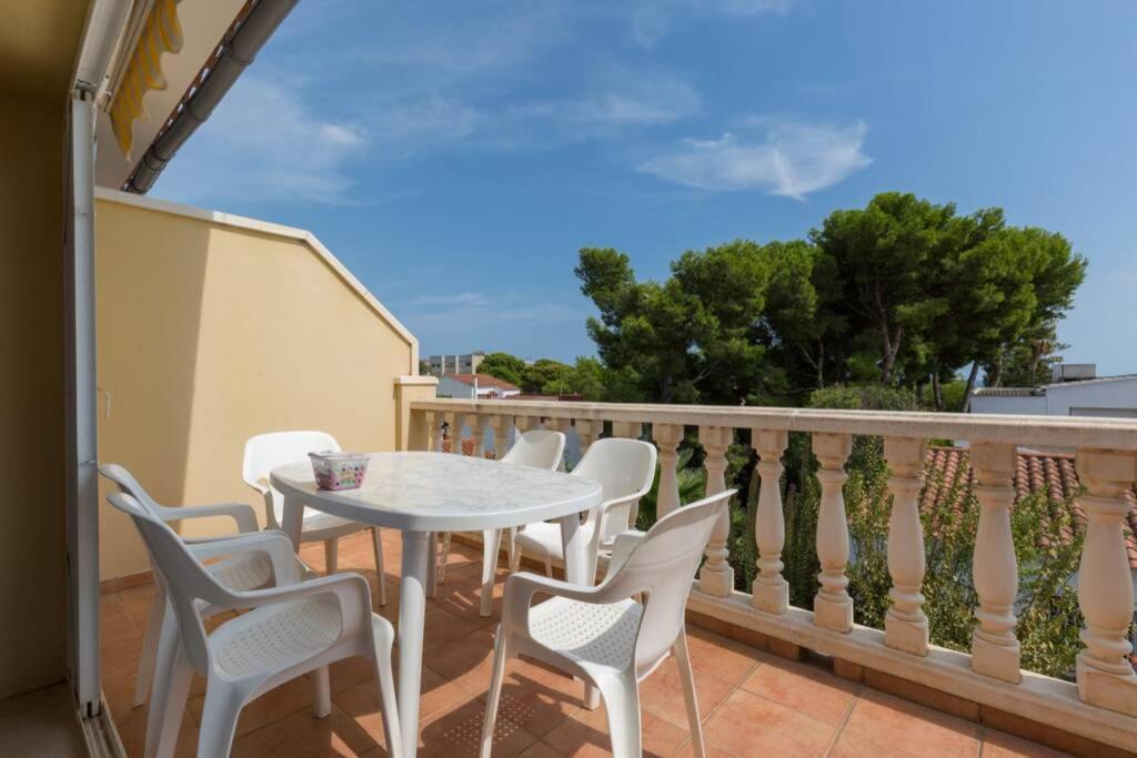La Rapita - Apartamento De Dos Dormitorios Con Piscina Comunitaria Alcanar Exterior foto