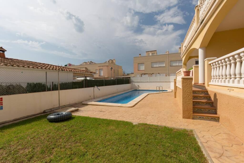 La Rapita - Apartamento De Dos Dormitorios Con Piscina Comunitaria Alcanar Exterior foto