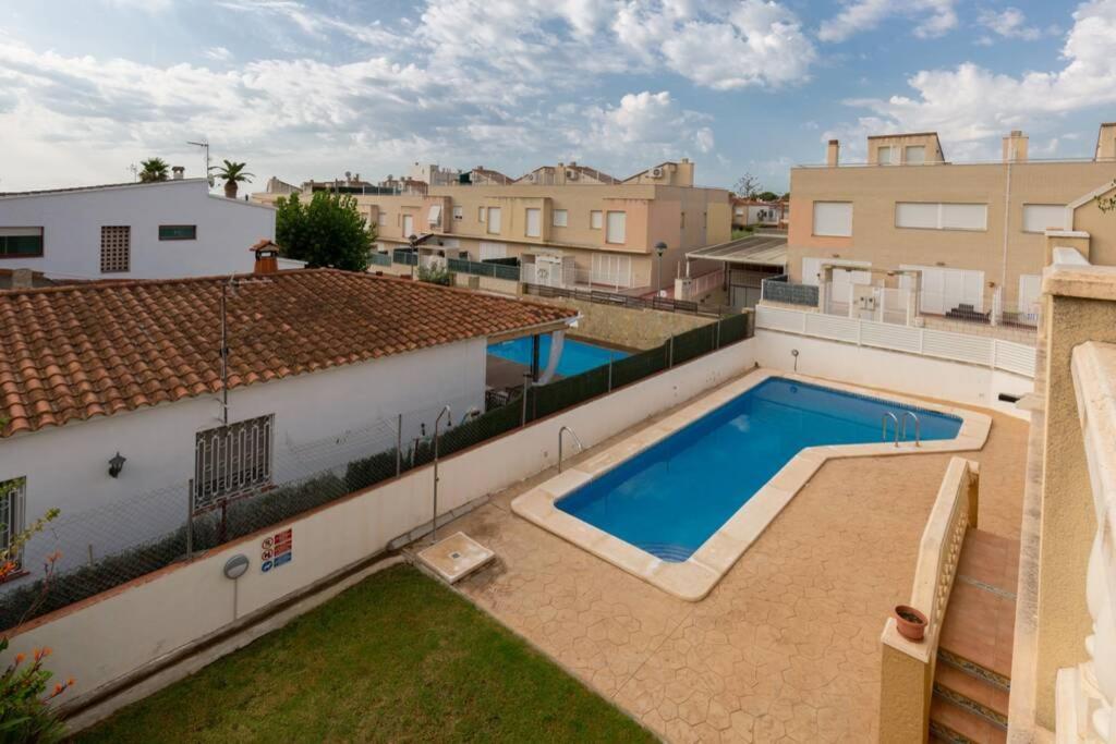 La Rapita - Apartamento De Dos Dormitorios Con Piscina Comunitaria Alcanar Exterior foto